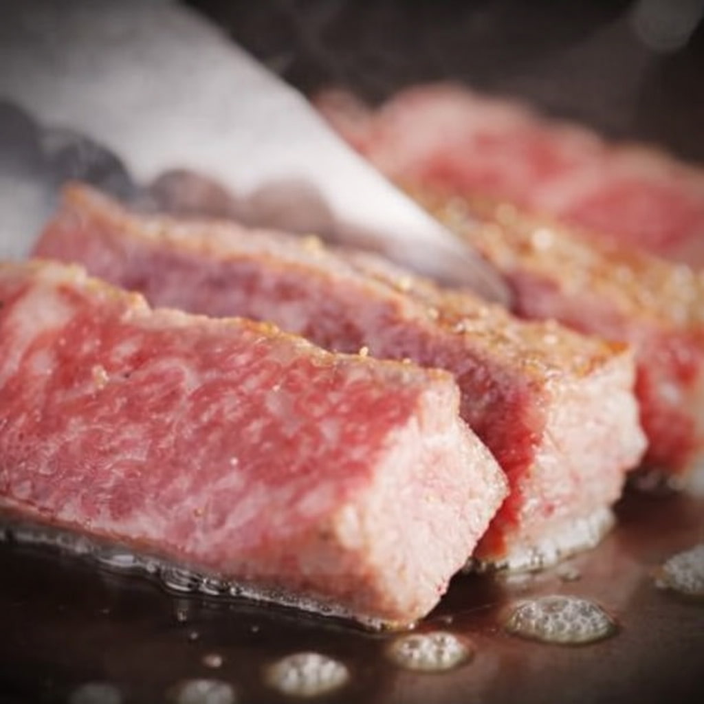 【想いを贈る春ギフト】松阪牛サーロインの極上体験 150g×2枚 | ヴィラ・リュウセイセレクト