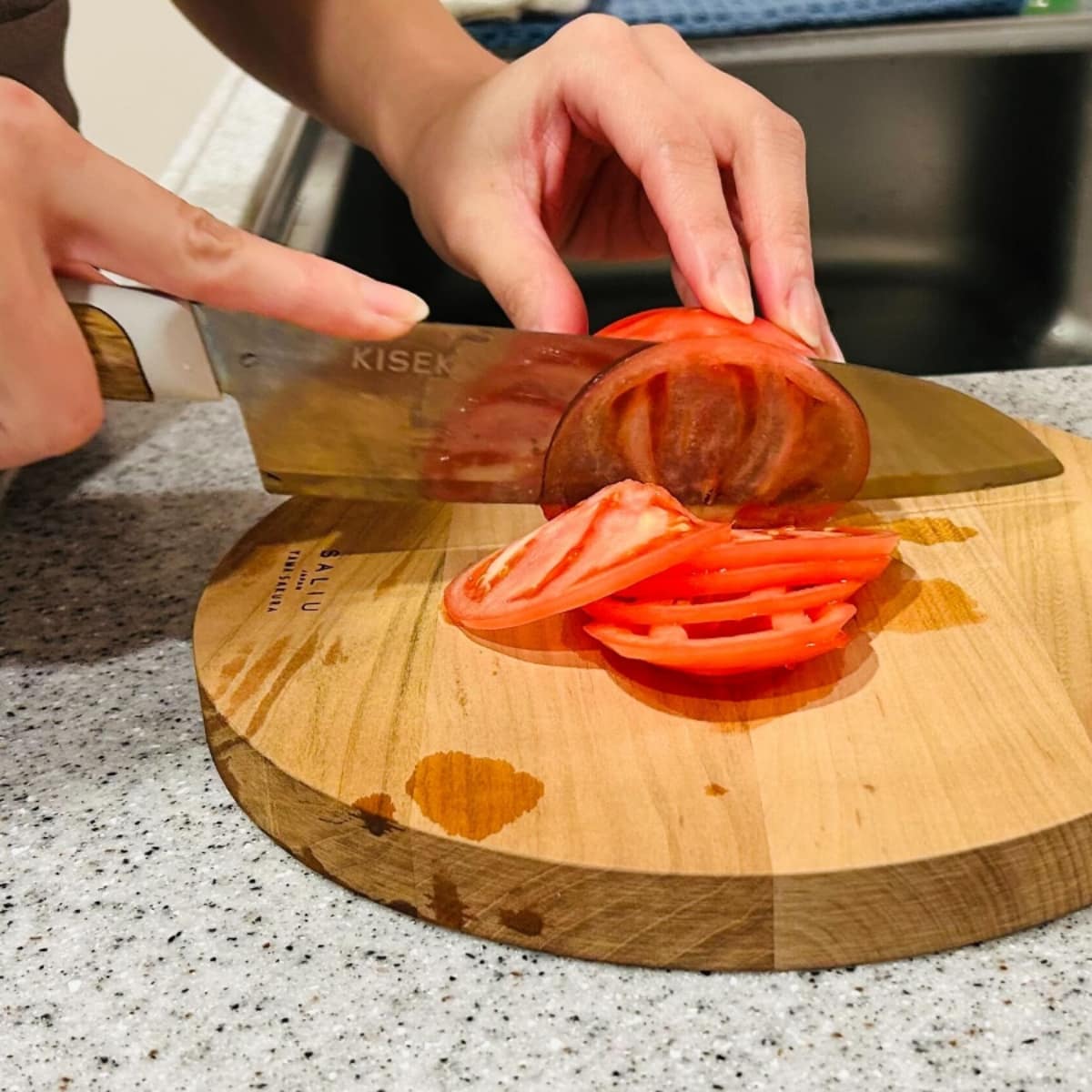 【スタッフ日記】どれだけ切れる？KISEKI:の包丁初体験