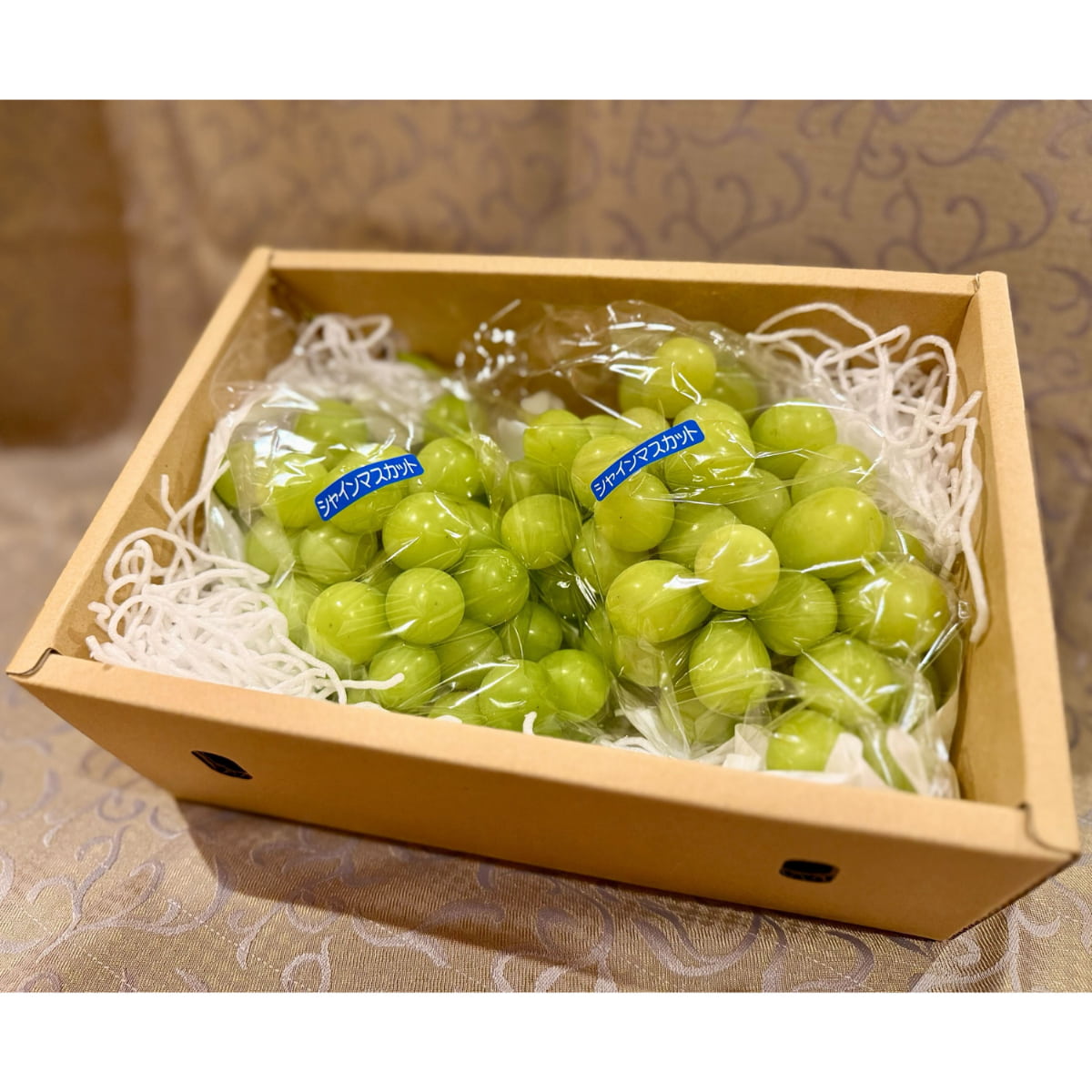 【富士河口湖セレクト】\11/3まで/シャインマスカット満喫セット(2〜3房 / 1.4kg以上)