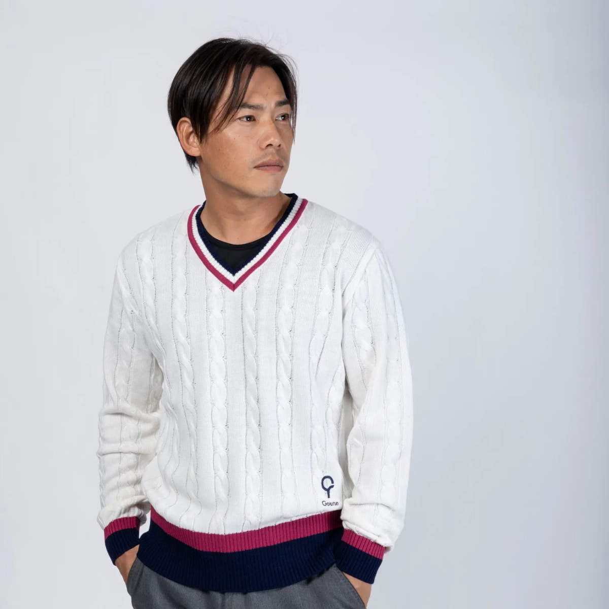 【gorurun ×  HESTA LIFE】ケーブルVネックニットセーター　メンズ　アイボリー