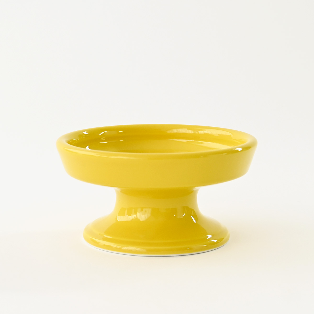 MARUHIROのカラフルなうつわたち