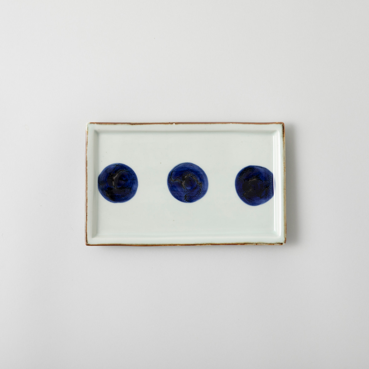 【波佐見焼】江戸の文様を楽しむ『BARBAR いろは』の長角皿 丸文 23.5cm