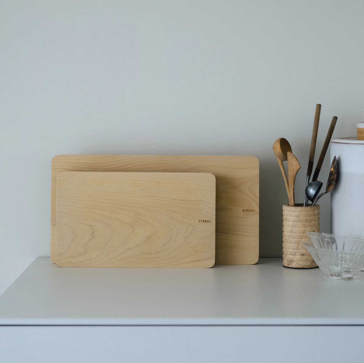 切る時間を心地よく　KISEKI: 青森ヒバのまな板（大）
