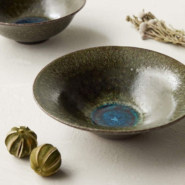 【信楽焼の新しい魅力『信楽四季彩陶』のうつわ】一つひとつ表情が異なる個性豊かな器たちをご堪能ください