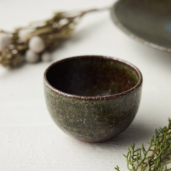 【信楽焼の新しい魅力『信楽四季彩陶』のうつわ】一つひとつ表情が異なる個性豊かな器たちをご堪能ください