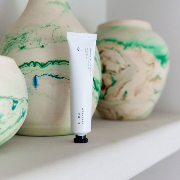 BIOGRACE×木と暮らす未来プロジェクト ハンドクリーム HIBA | HESTA