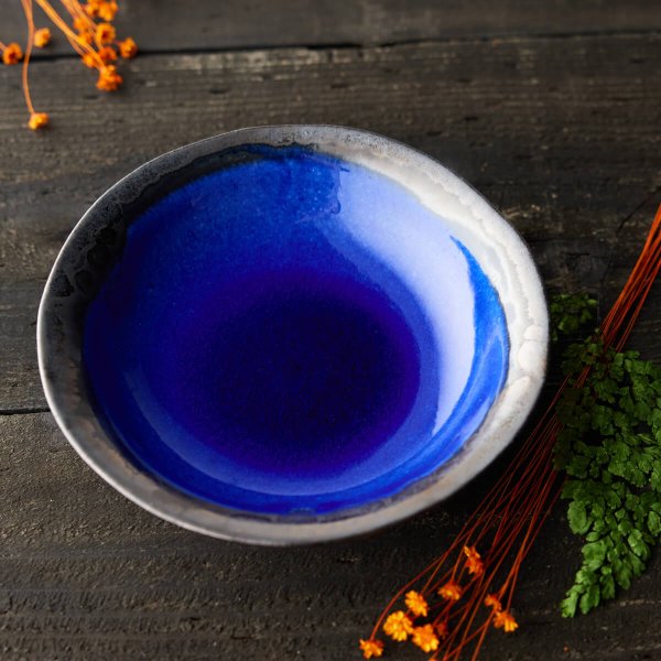 【信楽焼の新しい魅力『信楽四季彩陶』のうつわ】一つひとつ表情が異なる個性豊かな器たちをご堪能ください