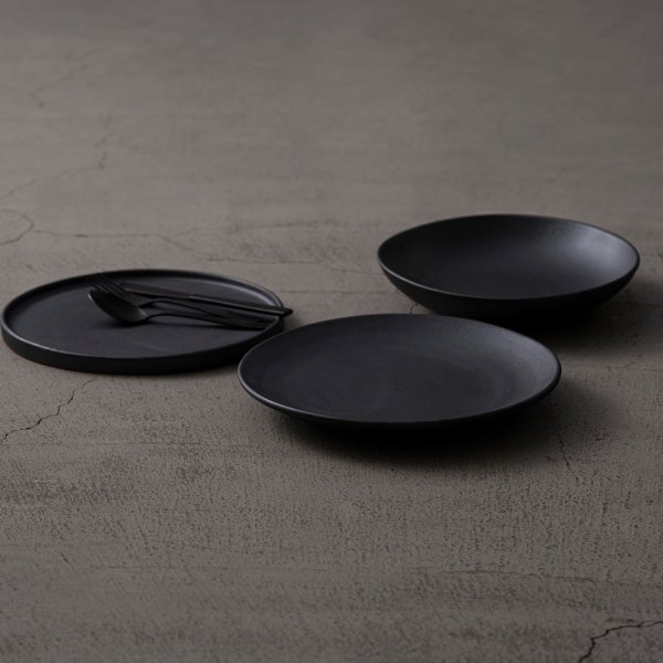 最安値級価格 前年売上 16位〉【信楽焼】THE HARVEST Kuro 切立皿 26cm 工芸品