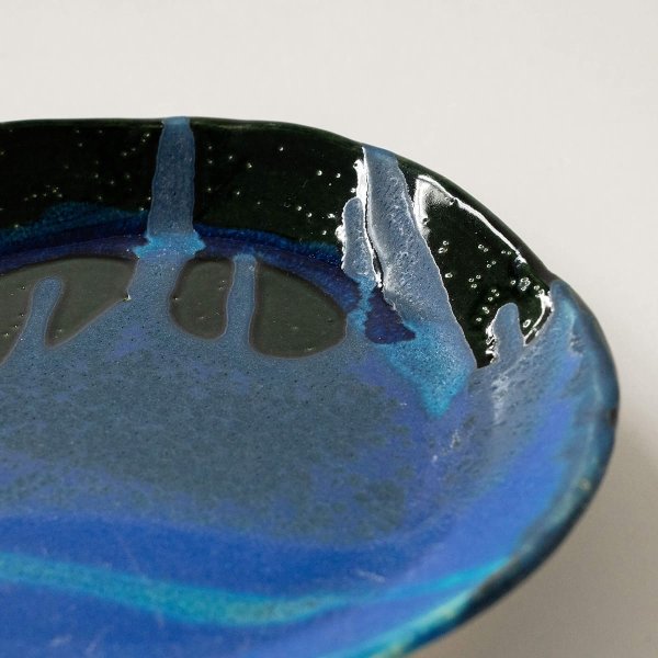 信楽焼】信楽イマジンImagine 平皿φ18cm B_青×黒 | HESTA LIFE store