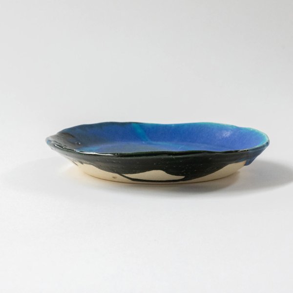 信楽焼】信楽イマジンImagine 平皿φ18cm B_青×黒 | HESTA LIFE store