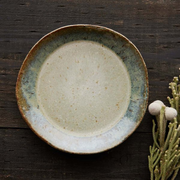 【信楽焼の新しい魅力『信楽四季彩陶』のうつわ】一つひとつ表情が異なる個性豊かな器たちをご堪能ください