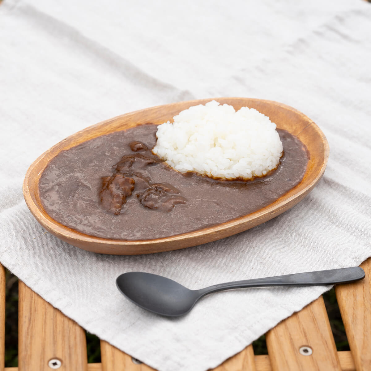大倉クラブ＆ホテルズ監修　近江牛カレー（3食分）